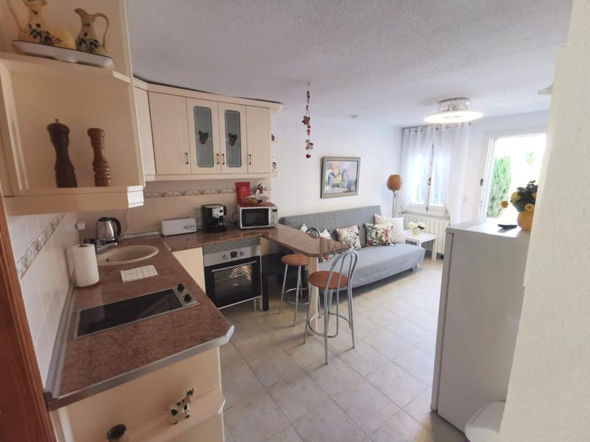 Quaint Ground Floor Apartment With Pool Lb1 Торрев'єха Екстер'єр фото